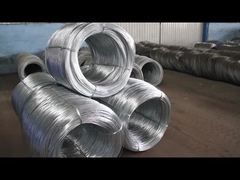 Wie werden farbige Randschutzzäune hergestellt?