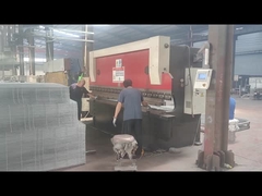 Die Biegung des nach Australien versandten 3D-Zauns wurde auf diese Weise abgeschlossen.