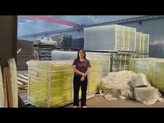 Wie viele Farben gibt es für Randschutzzäune?