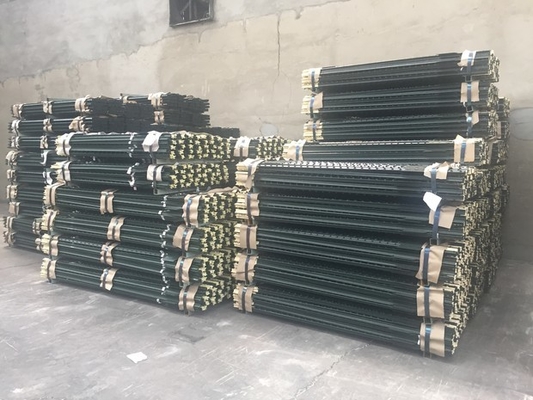 Schwarz lackiertes Stahlstück mit T-Posten 7 ft 30*30mm*3.0mm