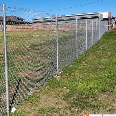 6ft 8ft 5x5 6x6 galvanisierter PVC-beschichteter Kettenverbindungszaun für landwirtschaftliche Zäune