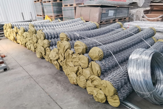 6ft 8ft 5x5 6x6 galvanisierter PVC-beschichteter Kettenverbindungszaun für landwirtschaftliche Zäune