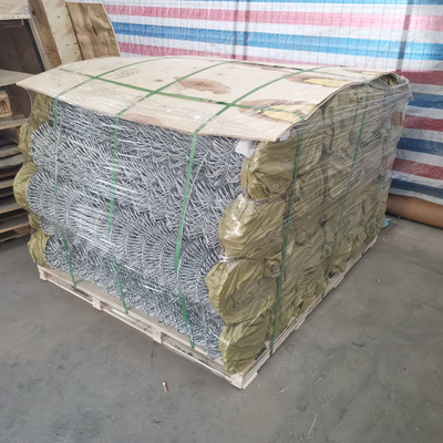 6ft 8ft 5x5 6x6 galvanisierter PVC-beschichteter Kettenverbindungszaun für landwirtschaftliche Zäune