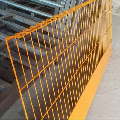 Sicherheit Fallschutz Barriere Sicherheitszaun Abwehrgebäude Baustelle Randzaun