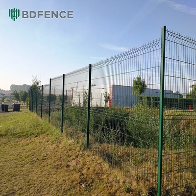 Schwergewichts starke geschweißte Zaun Panel Home Outdoor Dekorative Privatsphäre V Mesh Zaun Panel für Gartenzaun