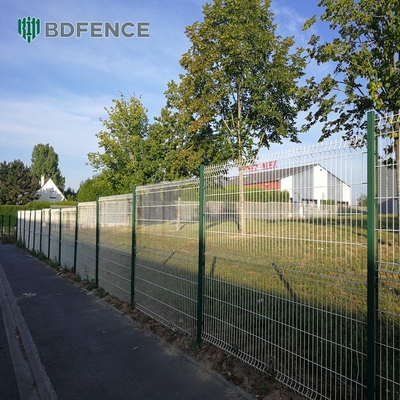 Schwergewichts starke geschweißte Zaun Panel Home Outdoor Dekorative Privatsphäre V Mesh Zaun Panel für Gartenzaun
