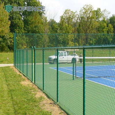 Hot Dip Galvanized 6ft High PVC Beschichtet Vinyl Zaun 30m Länge Sport Zaun Diamant Loch Kettenverbindung Eisendrahtnetz