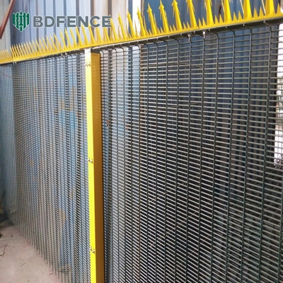 Galvanisierter Clearvu Hochsicherheit 358 Anti-Kletterzaun Kunststoffbeschichtet Metall Gefängnisnetz Clear Vu View Zaun Kein Klettern