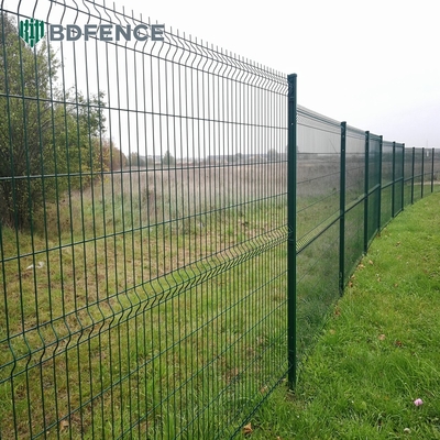 Hochsicherheitszaun 3D-V-Bekrümmungszaun für Gartenfarmen für die Sicherheit des Umfangs