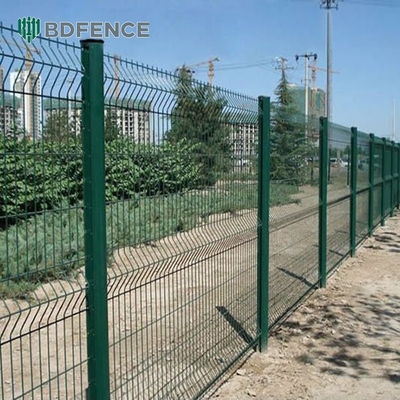 Hochsicherheitszaun 3D-V-Bekrümmungszaun für Gartenfarmen für die Sicherheit des Umfangs