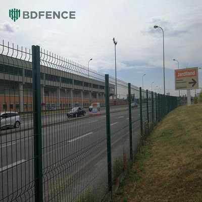 Hochwertige galvanisierte Stahl-Metall-PVC-Beschichtung 3D-V-Bekrümmungs-Gartengurt geschweißtes Drahtnetz Panel