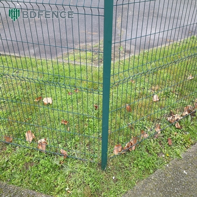 3mm 3d Zaunplatten Beschichtet Grenze Grüner Garten Drahtgitter Zaun mit V-Falten