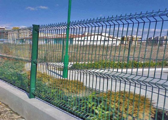 Fabrikhersteller Kettenverbindung Bauernhof Zaun Heiß getaucht Galvanisierte Rolle 3d Schweißdrahtnetz Zaun Gartengitter