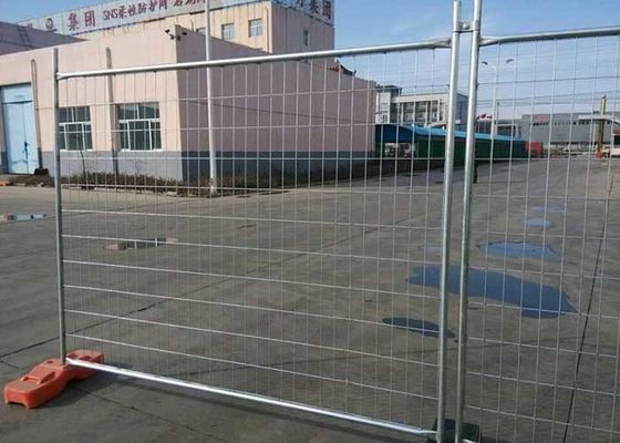 2.1M * 2.4m Australien Einziehbarer vorübergehender Zaun Quadratloch