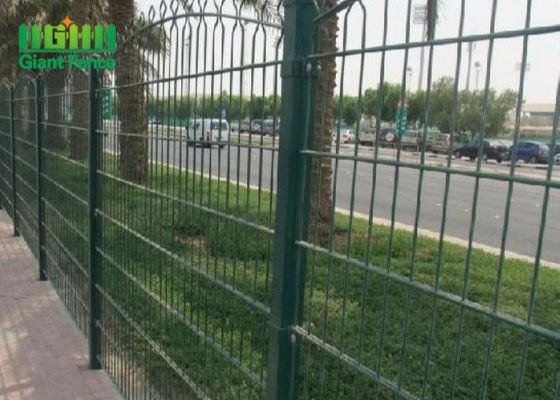 PVC beschichtete 2*2.5m doppelten Draht Mesh Fencing für Landstraße