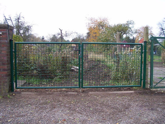 Galvanisiertes Pulver beschichtet Stahl Gartenzaun Tür Tubular Doppeltor Wasserdichtes 3D-Modell für Wohnraum